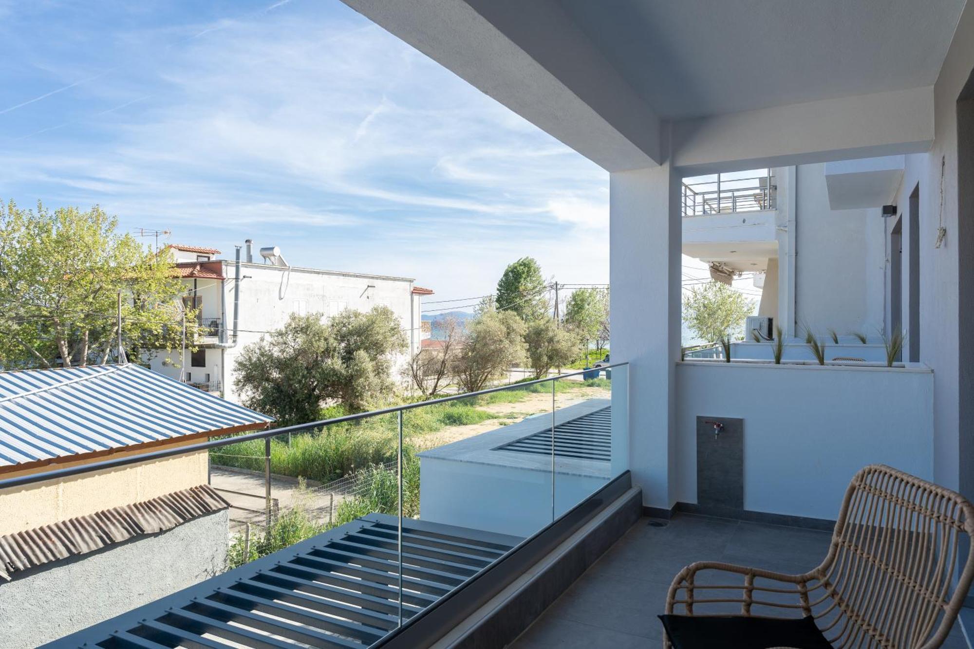 Kleoniki & Irida Residential Complexes Apartment Ofrinion Exterior photo